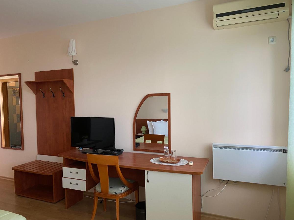 Guest House Golden Flake 4Km From Bolata Beach Bŭlgarevo Exterior photo