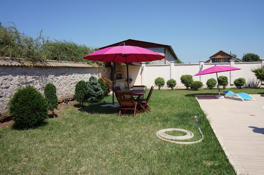 Guest House Golden Flake 4Km From Bolata Beach Bŭlgarevo Exterior photo