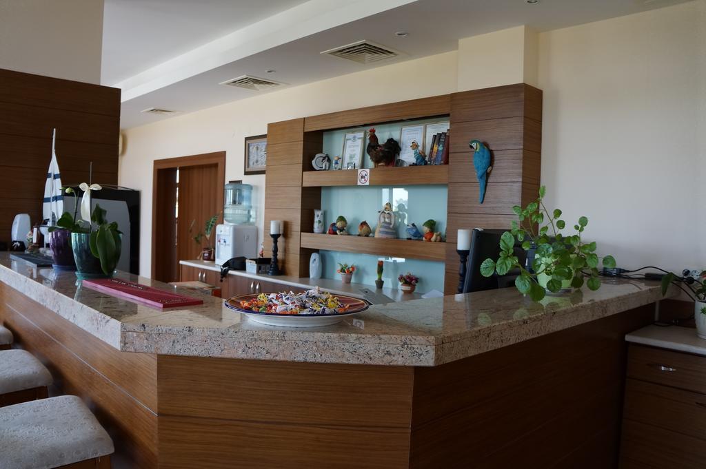 Guest House Golden Flake 4Km From Bolata Beach Bŭlgarevo Exterior photo