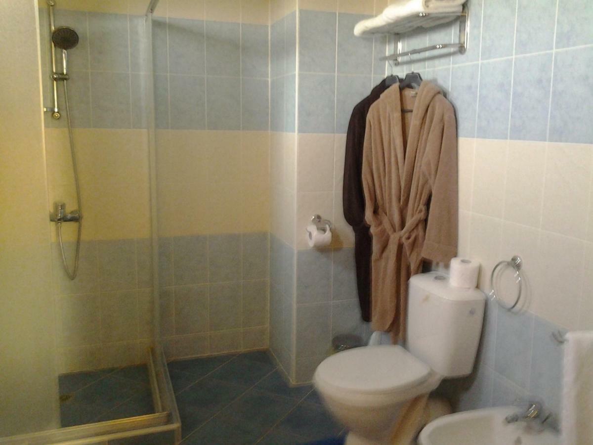 Guest House Golden Flake 4Km From Bolata Beach Bŭlgarevo Exterior photo